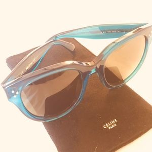 💕🕶GREAT BUY ON THESE CELINE SUNGLASSES🕶